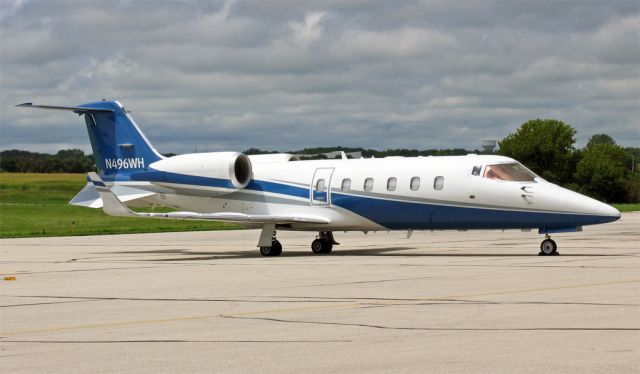 Learjet 60 (N496WH)