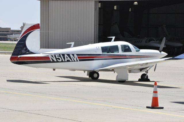 Mooney M-20 (N51AM)