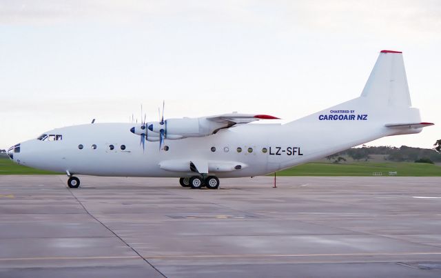 Antonov An-12 (LZ-SFL)