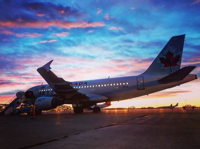 Airbus A319 (C-GBIA)