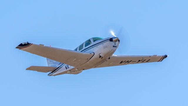 Beechcraft Bonanza (36) (VH-YLL)