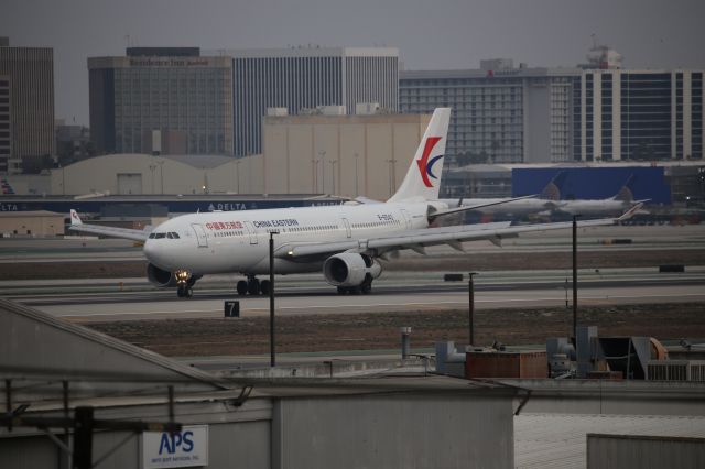Airbus A330-200 (B-6543)