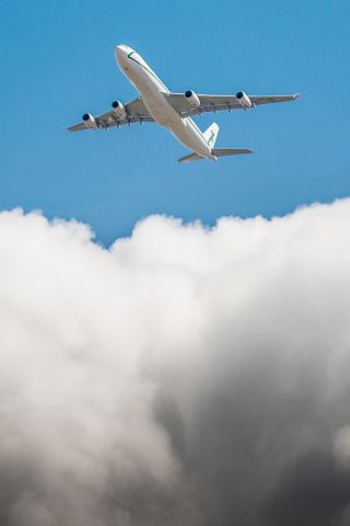 Airbus A340-300 (9H-BIG)