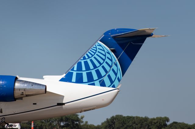 Canadair Regional Jet CRJ-200 (N246PS)