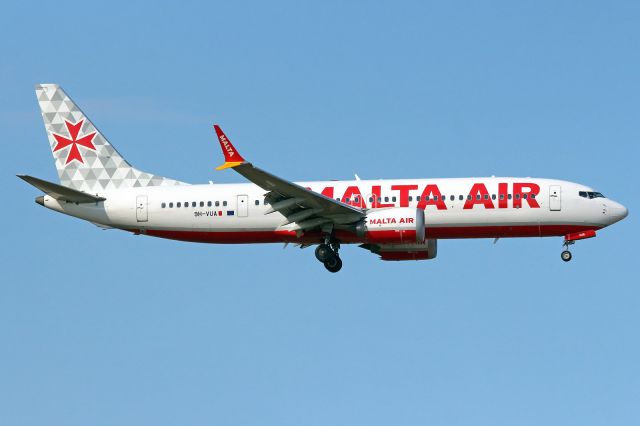 Boeing 737 MAX 8 (9H-VUA)