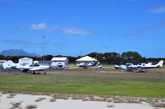 Lancair Lancair 4 (VH-YFM) - Lancair IV at Flinders Island in company with 8 other Lancairs, Mar 2018