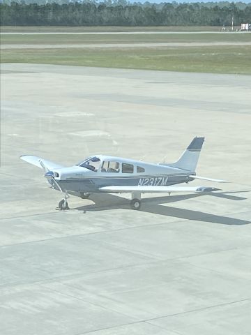 Piper Cherokee (N2317M)