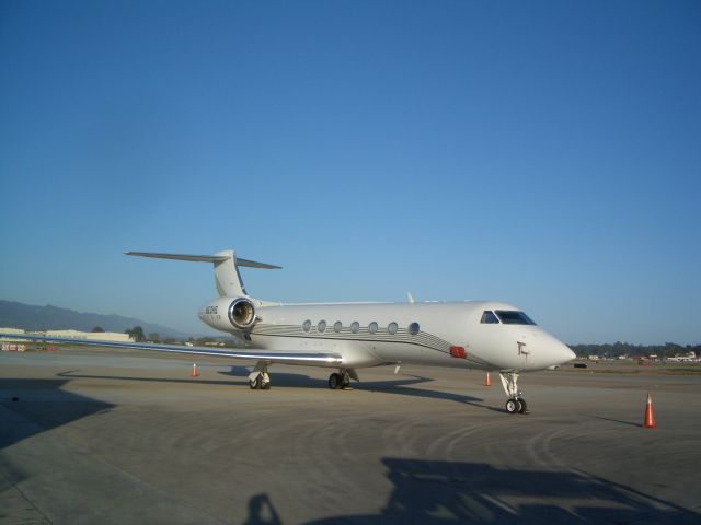 Beechcraft Baron (58) — - At Santa Barbara Municipal Airport