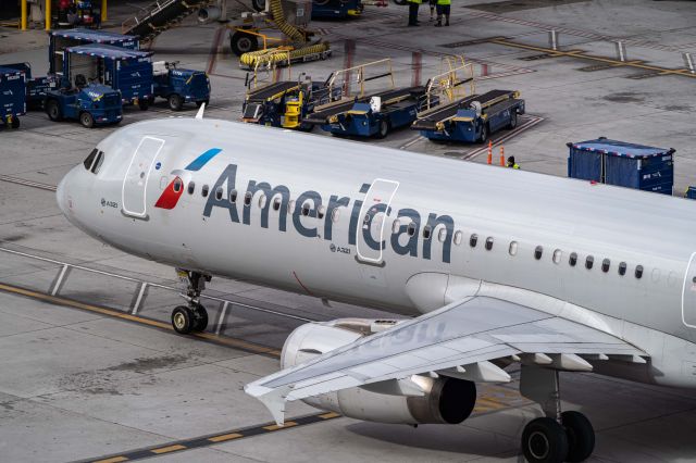 Airbus A321 — - 12/28/21