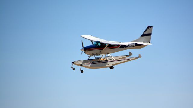 Cessna Skylane (C-GRMI)