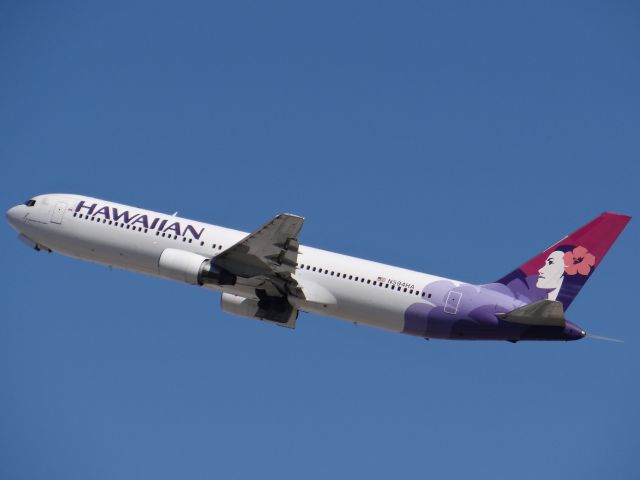 BOEING 767-300 (N594HA) - Los Angeles Airport March 2014. 3/30/14