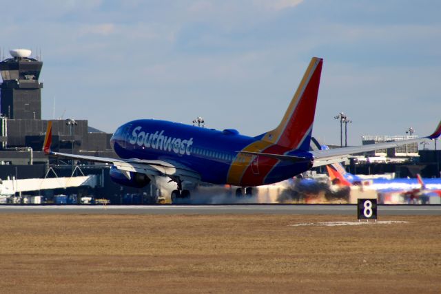 Boeing 737-700 (N7835A) - Southwest 2045 landing from Tampa.