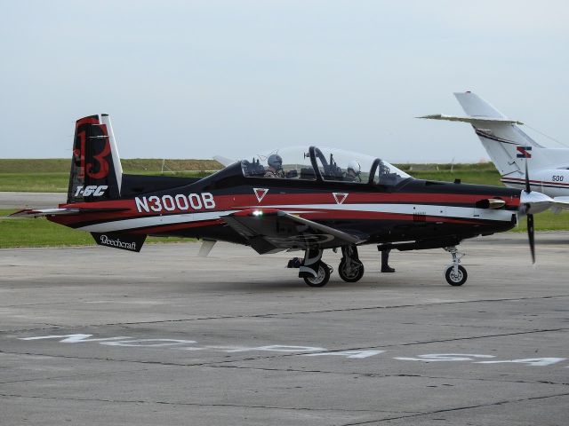 Raytheon Texan 2 (N3000B)