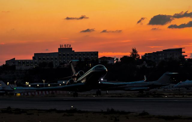 Dassault Falcon 8X (LX-LXL) - LX-LXL seen departing at sunset!