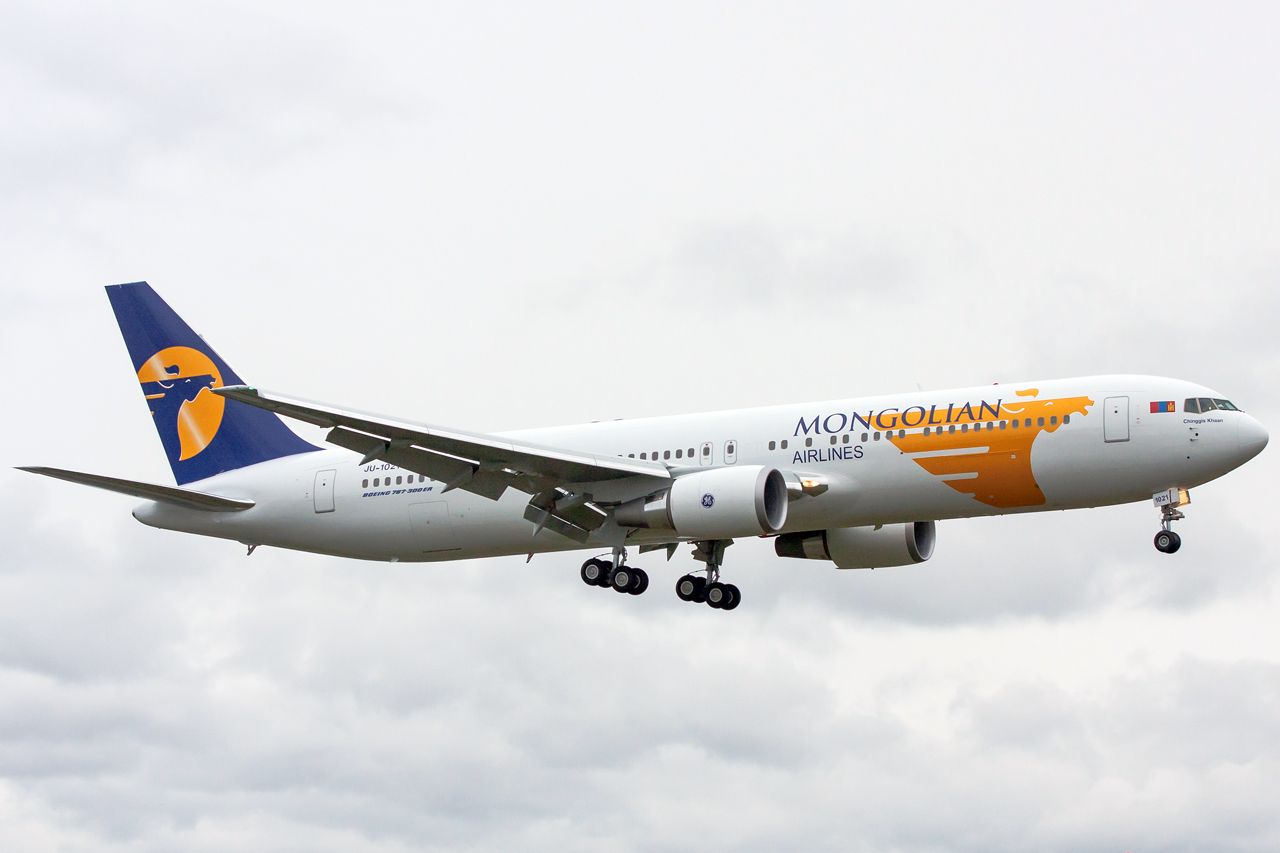 BOEING 767-300 (JU-1021) - Mongolian's first purchased 767-300ER.