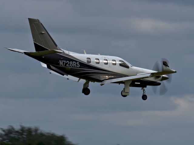 Socata TBM-700 (N728RS)
