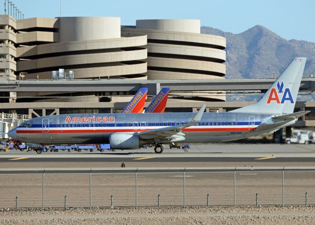 Boeing 737-800 (N853NN)