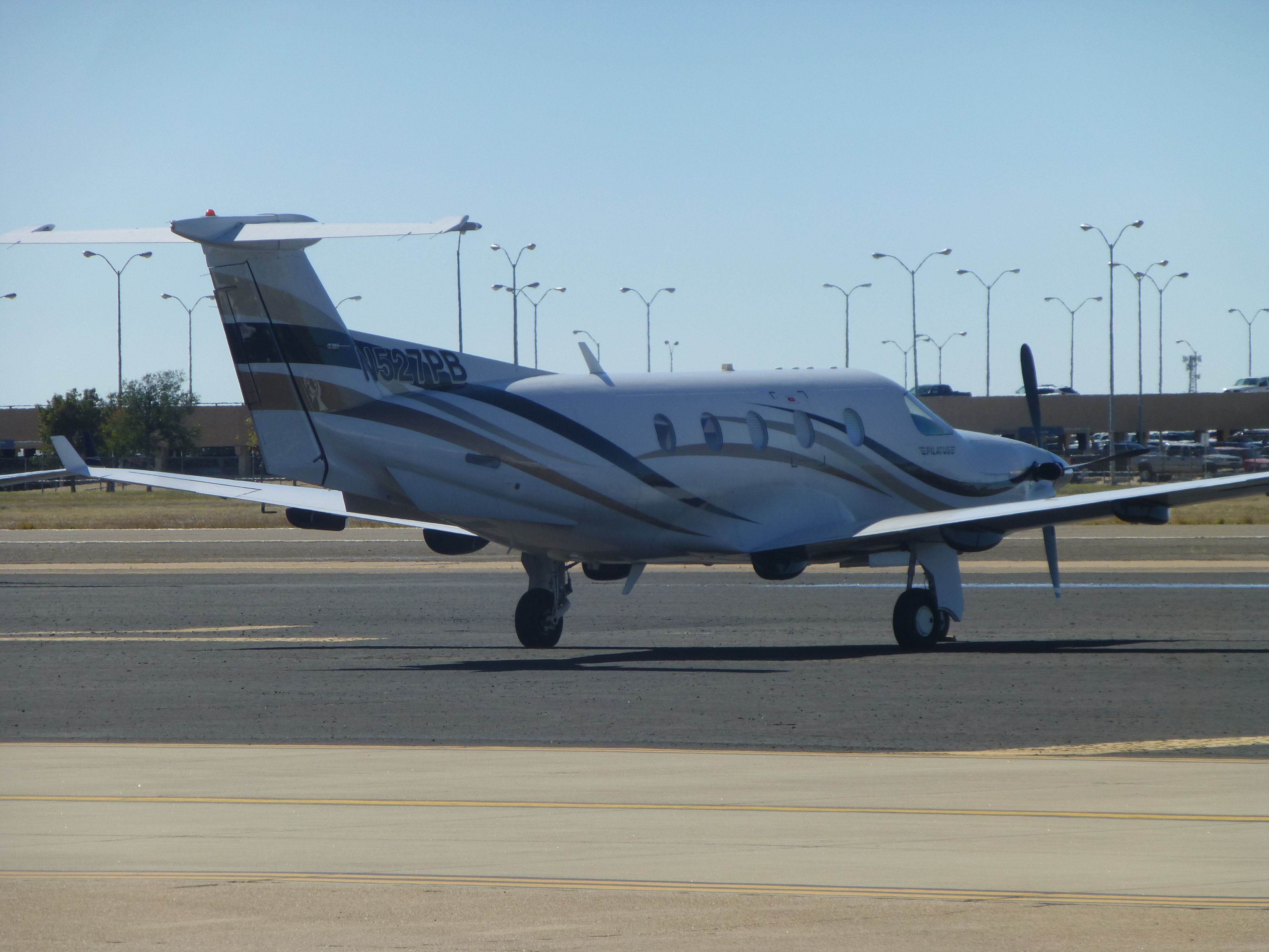 Pilatus PC-12 (N527PB)