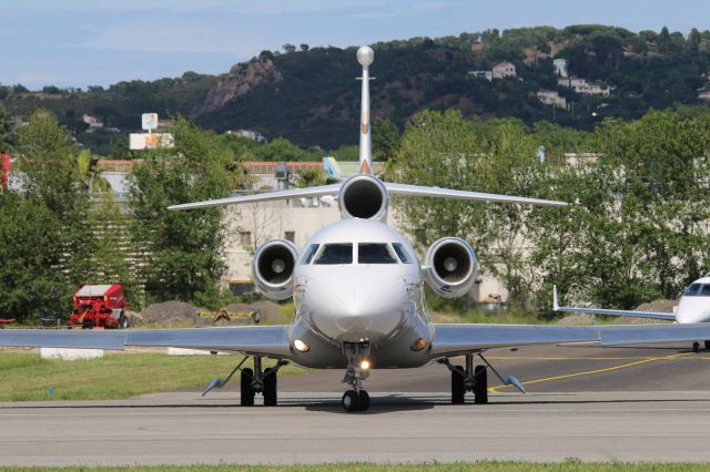 Dassault Falcon 7X (M-WING)