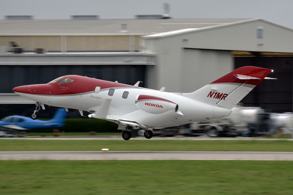 Honda HondaJet (N1MR)