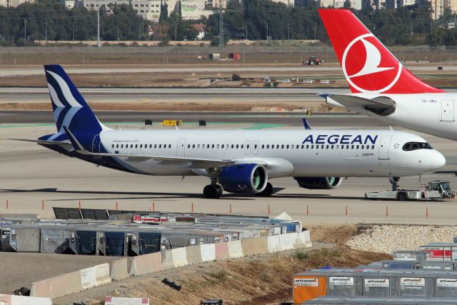 Airbus A321 (SX-NAJ) - 01/12/2022:  Flight to Athese (ATH) on push back from the gate.