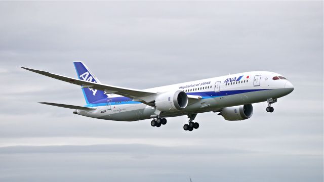 Boeing 787-8 (JA835A) - BOE140 on final to Rwy 16R to complete its maiden flight on 11/20/14. (ln 243 / cn 34525).