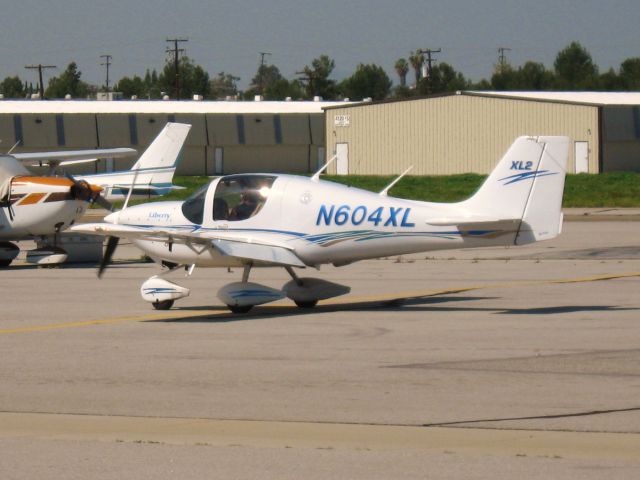 LIBERTY (2) XL-2 (N604XL) - TAXIING TO PARKING