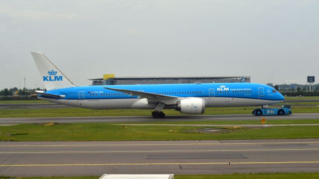 Boeing 787-9 Dreamliner (PH-BHN) - KLM Boeing 787-9 Dreamliner PH-BHN in Amsterdam 