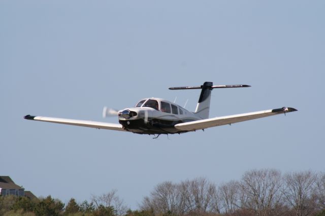 Piper Cherokee Arrow (N2249X)