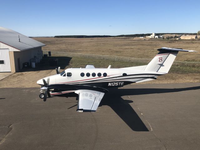 Beechcraft Super King Air 200 (N125TE)