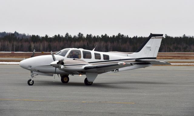 Beechcraft Baron (58) (N822EA) - Beech G58 Baron N822EA in Adirondack Regional Airport 