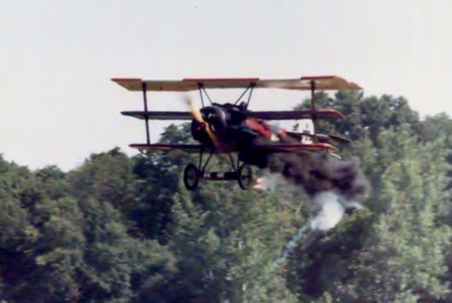 — — - Old Rhinebeck Aerodrome