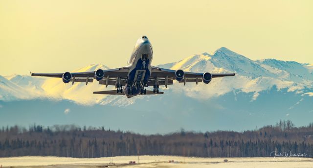 Boeing 747-400 (N952CA) - N952CA leaving Anchorage....7 April 2021