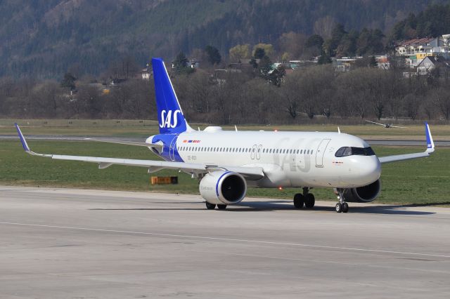 Airbus A320neo (SE-ROX)