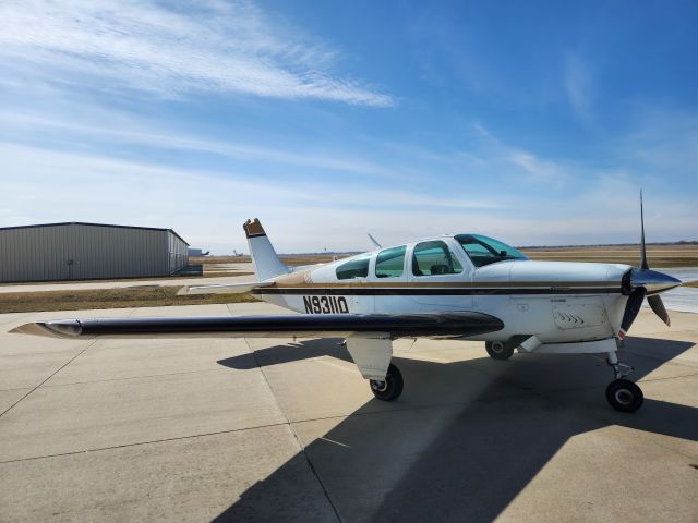 Beechcraft Bonanza (33) (N9311Q)