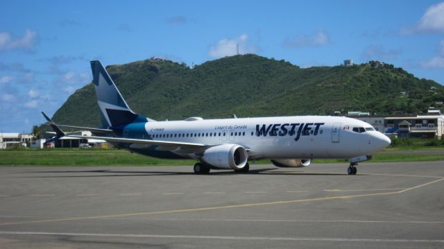 Boeing 737 MAX 8 (C-FNWD)
