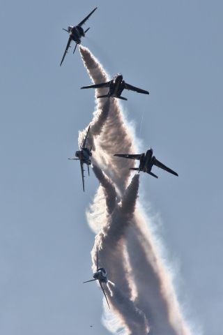 KAWASAKI T-4 — - November 2, 2012br /Japan Self-Defense Force