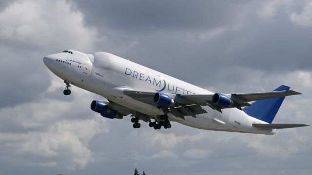 Boeing 747-400 (N249BA) - GTI4512 climbs from Rwy 34L to begin a flight to RJGG / NGO on 10/1/14. (LN:766 / cn 24309).