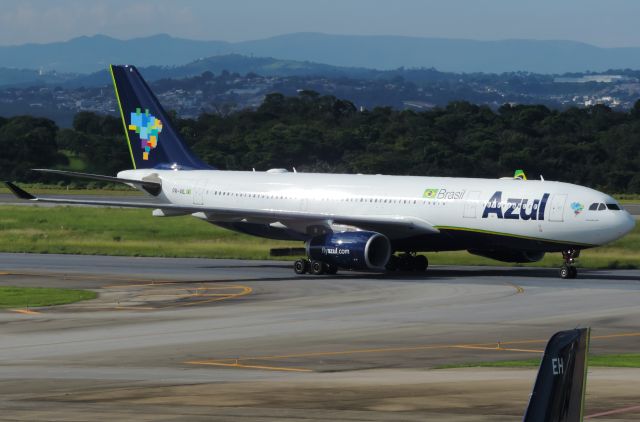 Airbus A330-200 (PR-AIL)