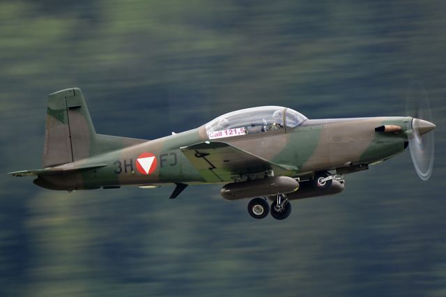 Pilatus PC-7 Astra (3HFJ)