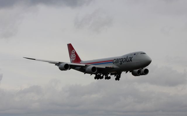 BOEING 747-8 (N5573S) - Cargolux 747-8F landing after a test flight.