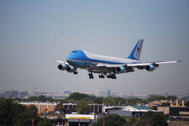 Boeing 747-200 (N29000) - Air Force One Fly in over Dallas