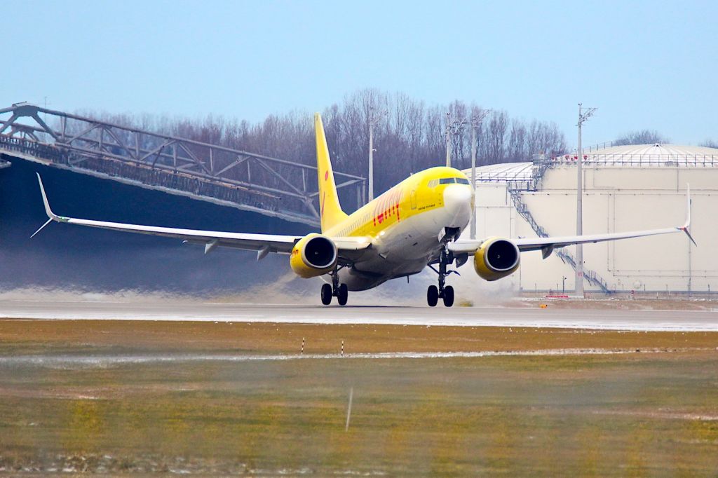 Boeing 737-700 (D-ATUA)