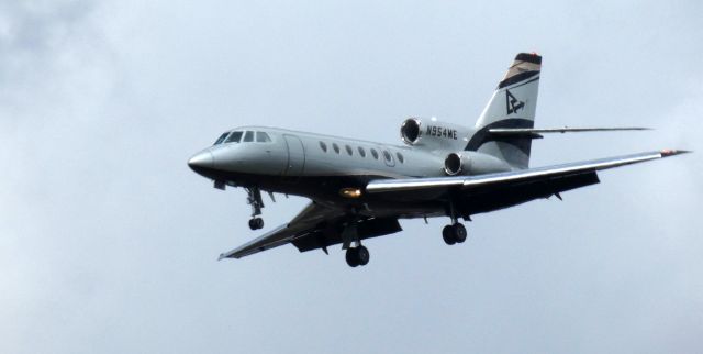 Dassault Falcon 50 (N954ME) - On short final is this 1994 Dassault Falcon 50 in the Spring of 2022.