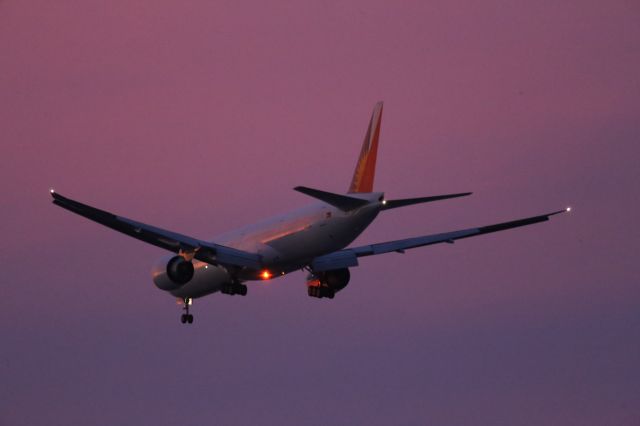 BOEING 777-300ER (RP-C7776)