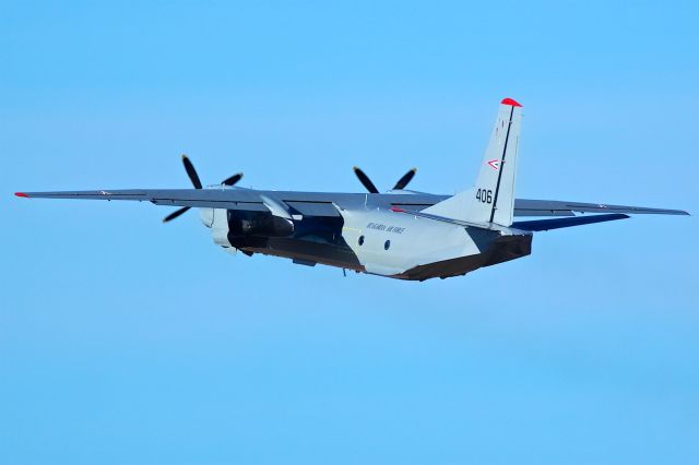 Antonov An-26 (N406)