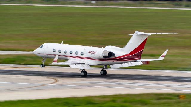 Gulfstream Aerospace Gulfstream IV (N505UP) - Arriving 4br /10/21/18