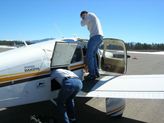 Piper Dakota / Pathfinder (N236BH)