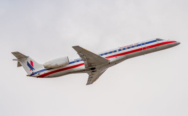 Embraer ERJ-145 (N809AE) - The FAA lists this as a -135KL. On Flightradar she was a -140LR, Flightaware has her as -145. Take your pick! Not sure if this is considered a retro scheme or not but it was nice to see! On her way to JFK