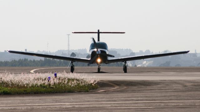 Piper Cherokee (PT-WGC)